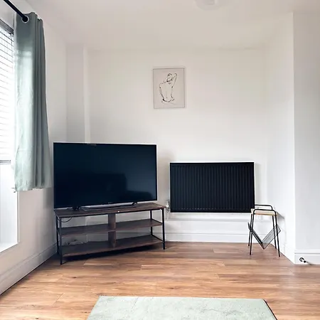 Nec-Airport-Hs2- 4Min Drive To Nec Villa Marston Green Exterior photo
