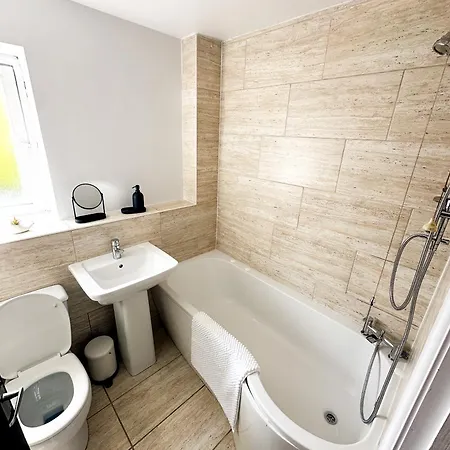 Nec-Airport-Hs2- 4Min Drive To Nec Villa Marston Green Exterior photo