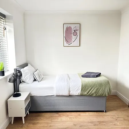 Nec-Airport-Hs2- 4Min Drive To Nec Villa Marston Green Exterior photo