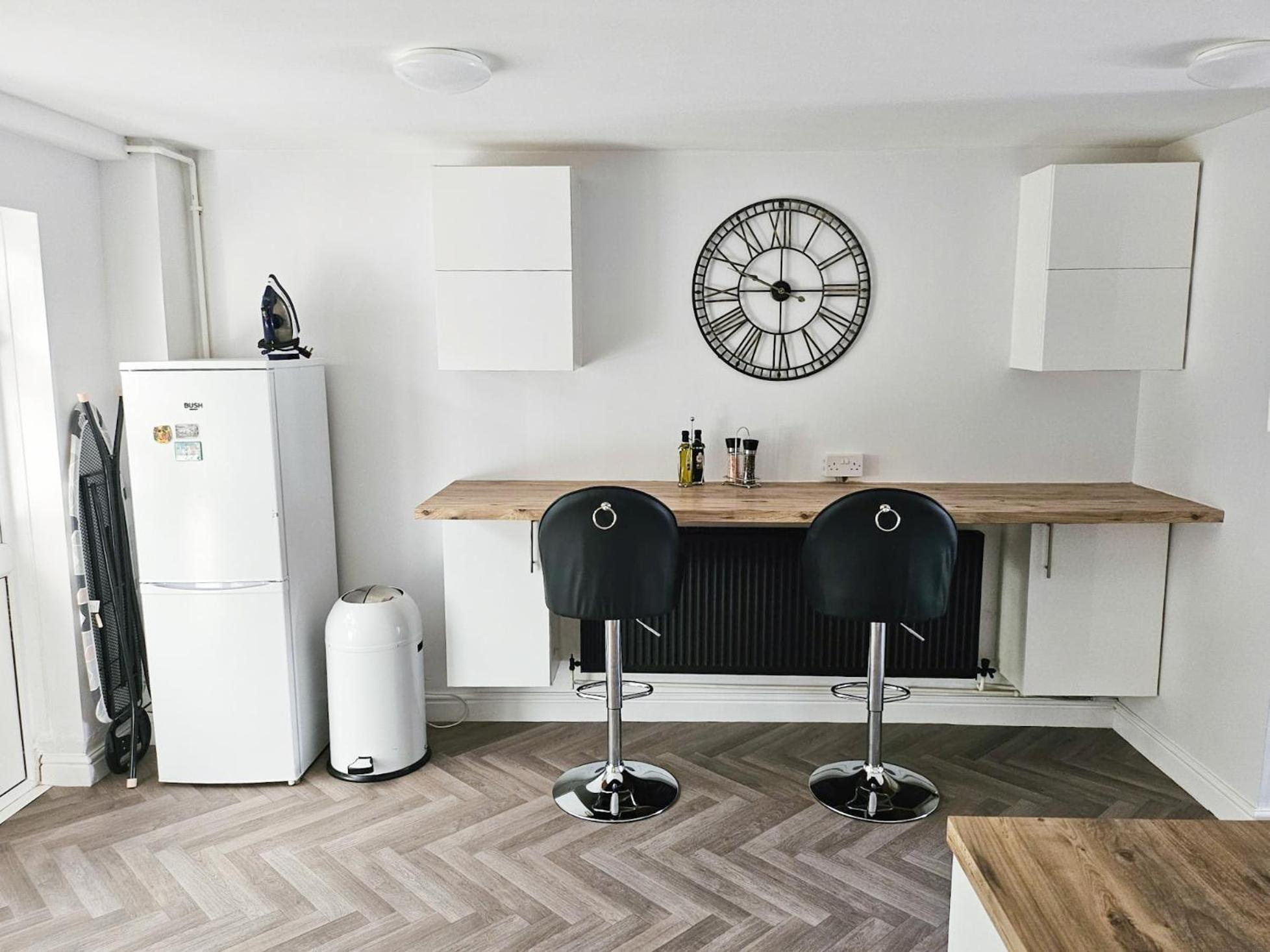 Nec-airport-hs2- 4min Drive To Nec Holiday home Marston Green